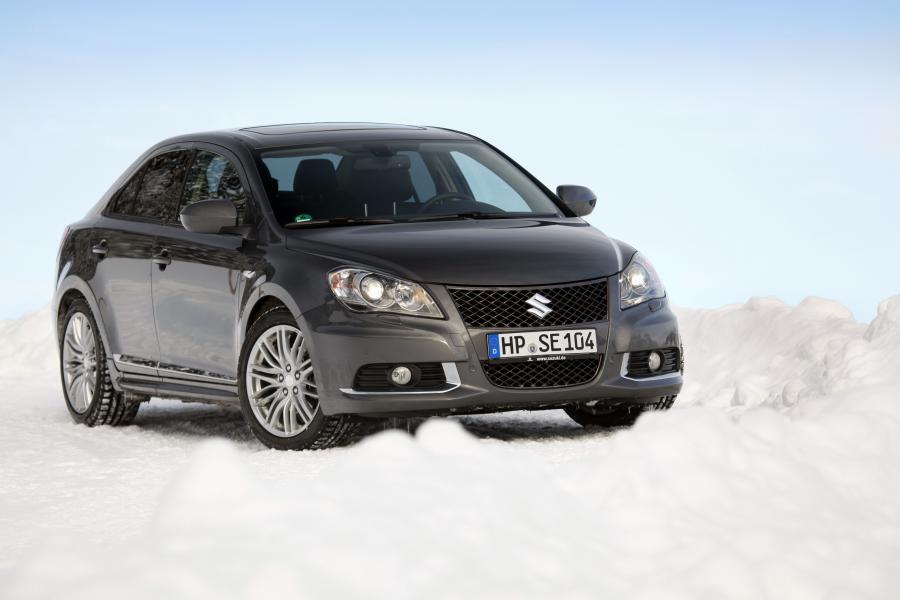  Suzuki Kizashi Sport 4x4 2011 года  (фото 1 из 22)